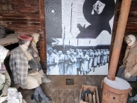 Kasahstanis Akmoli oblastis asunud naistelaagrile pühendatud memoriaalil. Foto: Marko Šorin