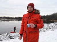 Siim Peetris aerutajatega Sindi kärestikul. Foto: Urmas Saard / Külauudised
