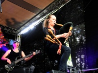 Ansambel Nikns Suns XXIX Viljandi pärimusmuusika festivalil. Foto: Urmas Saard / Külauudised