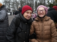 Esimesel adventpühal Sindi Keskväljakul. Foto: Urmas Saard / Külauudised