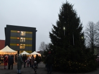 Esimesel adventpühal Sindi Keskväljakul. Foto: Urmas Saard / Külauudised