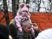 Esimesel adventpühal Sindi Keskväljakul. Foto: Urmas Saard / Külauudised