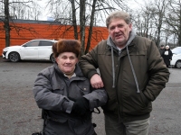 Esimesel adventpühal Sindi Keskväljakul. Foto: Urmas Saard / Külauudised