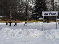 Esimest päeva Sindi liuväljal. Foto: Urmas Saard / Külauudised