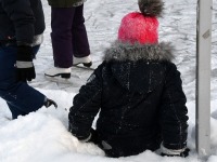 Esimest päeva Sindi liuväljal. Foto: Urmas Saard / Külauudised