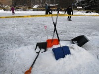 Esimest päeva Sindi liuväljal. Foto: Urmas Saard / Külauudised