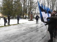 Eesti Vabariigi 103. aastapäeval Julius Friedrich Seljamaa monumendi juures. Foto: Urmas Saard / Külauudised