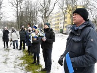 Eesti Vabariigi 103. aastapäeval Julius Friedrich Seljamaa monumendi juures. Foto: Urmas Saard / Külauudised
