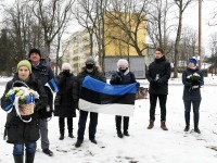 Eesti Vabariigi 103. aastapäeval Julius Friedrich Seljamaa monumendi juures. Foto: Urmas Saard / Külauudised