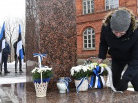 Eesti Vabariigi 103. aastapäeval Julius Friedrich Seljamaa monumendi juures. Foto: Urmas Saard / Külauudised