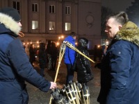 EV103. aastapäeval tõrvikutega Iseseisvuse väljakul. Foto: Urmas Saard / Külauudised
