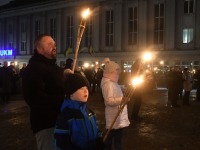 EV103. aastapäeval tõrvikutega Iseseisvuse väljakul. Foto: Urmas Saard / Külauudised