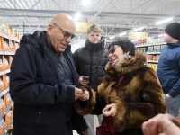 Grossi toidupoe avamisel Paikusel. Foto: Urmas Saard / Külauudised