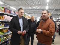 Grossi toidupoe avamisel Paikusel. Foto: Urmas Saard / Külauudised