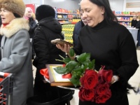 Grossi toidupoe avamisel Paikusel. Foto: Urmas Saard / Külauudised