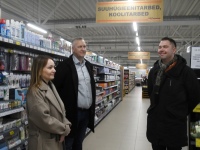 Grossi toidupoe avamisel Paikusel. Foto: Urmas Saard / Külauudised