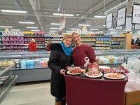 Grossi toidupoe avamisel Paikusel. Foto: Külauudised