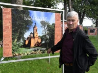Henn Saar kodukandi märgilistel radadel. Foto: Urmas Saard / Külauudised
