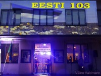 Film „Eesti 103” Põltsamaa kultuurikeskuse seinal. Foto: Väino Valdmann
