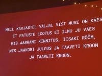 Jõululaulude ühislaulmise õhtul Raeküla Vanakooli keskuses. Foto: Urmas Saard / Külauudised