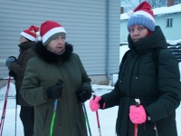 Kepikõndijad esimesel advendil Sindis. Foto: Urmas Saard / Külauudised