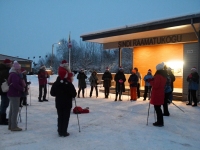 Kepikõndijad esimesel advendil Sindis. Foto: Urmas Saard / Külauudised