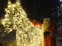 Kepikõndijad esimesel advendil Sindis. Foto: Urmas Saard / Külauudised