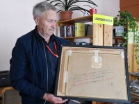 Konstantin Mülleri maalinäitus Häädemeeste raamatukogus. Foto: Urmas Saard / Külauudised