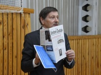 Külalistega lipuviljest Kalmetu põhikoolis. Foto: Urmas Saard / Külauudised