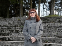 Viivi Palmissaar Sindi lauluväljaku treppidel. Foto: Urmas Saard