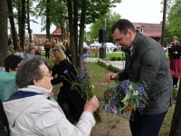 33 Küüditamise 79. aastapäeval Vievises. Foto: Urmas Saard / Külauudised