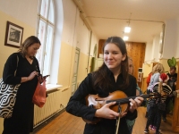 „Laulva kuuse” jõululaat Sindi gümnaasiumis. Foto: Urmas Saard / Külauudised