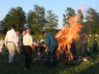 047 Līgo Ķoņu kalns’i mäel. Foto: Urmas Saard / Külauudised