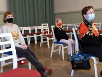 005 Liia Kanemägi monoetendus "Pikk tige vanaeit" Raeküla Vanakooli keskuses. Foto: Urmas Saard / Külauudised