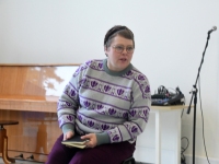 Luulekogumiku „Versioon 7.0” esitlusel Pärnu Keskraamatukogus. Foto: Urmas Saard / Külauudised