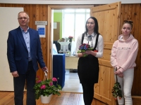 Maris Volteini viimane tööpäev Sindi gümnaasiumi kantselei juhataja ametis. Foto: Urmas Saard / Külauudised