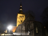 Märtsipommitamise 80. aastapäeval Nigulistes ja Harju tänaval. Foto: Urmas Saard / Külauudised