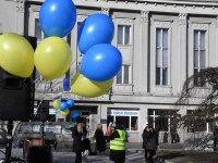 Meeleavaldus Pärnus Iseseisvuse väljakul Ukraina toetuseks. Foto: Urmas Saard / Külauudised