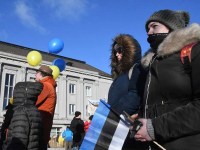 Meeleavaldus Pärnus Iseseisvuse väljakul Ukraina toetuseks. Foto: Urmas Saard / Külauudised