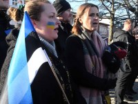 Meeleavaldus Pärnus Iseseisvuse väljakul Ukraina toetuseks. Foto: Urmas Saard / Külauudised