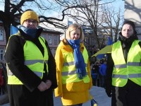 Meeleavaldus Pärnus Iseseisvuse väljakul Ukraina toetuseks. Foto: Urmas Saard / Külauudised