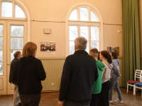 Näituse „Sindi 85” avamine Raeküla Vanakooli kogukonnakeskuses. Foto; Piia Karro-Selg