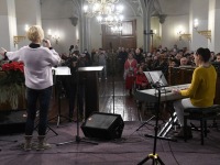 Oleviste jõuluteenistus vähekindlustatutele. Foto: Urmas Saard / Külauudised
