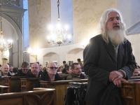Oleviste jõuluteenistus vähekindlustatutele. Foto: Urmas Saard / Külauudised