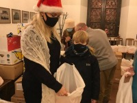 Oleviste koguduse koduta ja vähekindlustatud inimeste meelespidamine. Foto: Riina Solman