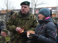 010Pärnu Alevi kalmistul 102 aastat pärast Vabadussõja algust. Foto: Urmas Saard / Külauudised