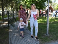 Pärnu haigla dementsussündroomiga inimestele suveaia avamine. Foto: Urmas Saard / Külauudised