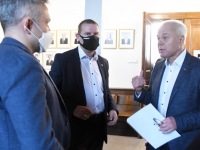 Pärnu koalitsioonilepingu allkirjastamine. Foto: Urmas Saard / Külauudised