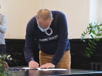 Pärnu koalitsioonilepingu allkirjastamine. Foto: Urmas Saard / Külauudised