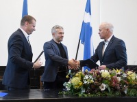 Pärnu koalitsioonilepingu allkirjastamine. Foto: Urmas Saard / Külauudised